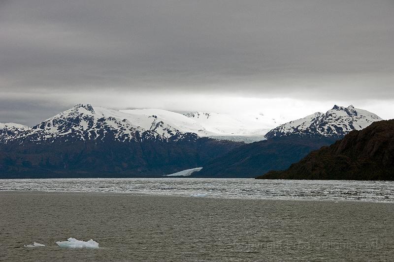 20071215 170442D2X 4200x2800.jpg - Cruising Chilean Fjords